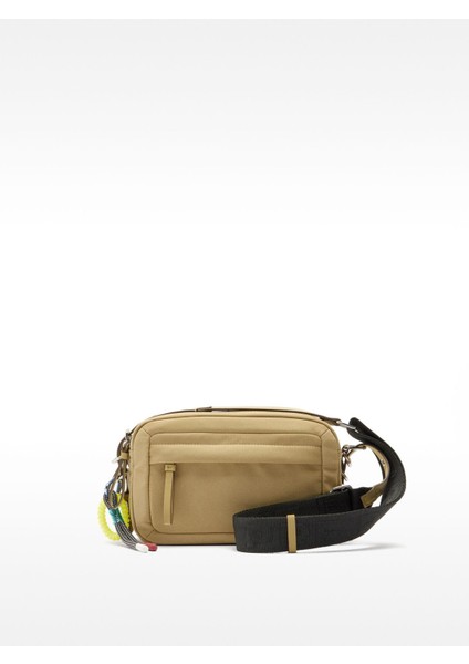 Aksesuarlı Teknik Kumaş Çanta