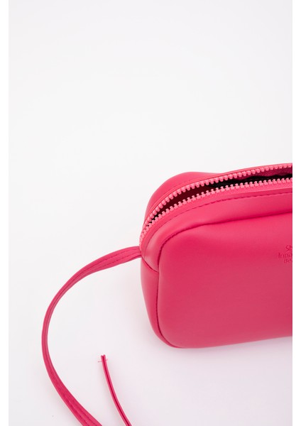 Fuşya U23 Suni Deri ,tek Bölmeli, Fermuarlı,süet Iç Kumaş, Ayarlanabilir Askılı, Mini Urban Omuz Çantası