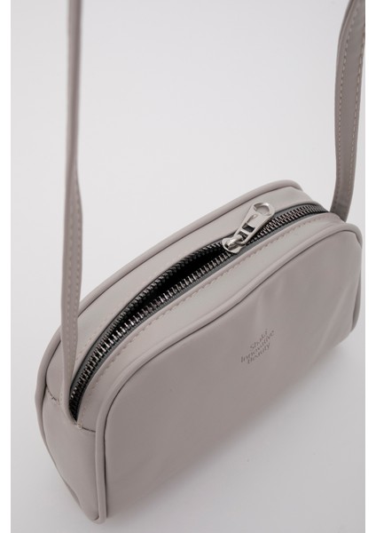 Gri Shk25 Mini Urban Çapraz Askılı Tek Bölmeli Suni Deri Kol ve Omuz Çantası indirimleri