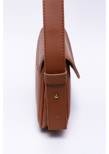 Taba Shk150 Suni Deri Astarlı Çıtçıtlı Ayarlanabilir Askılı El, Kol ve Omuz Çantası