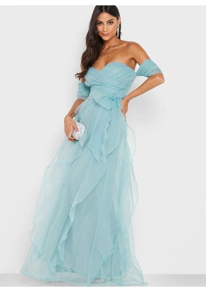 Omuzları Açık Dalya Organze Volanlı Elbise