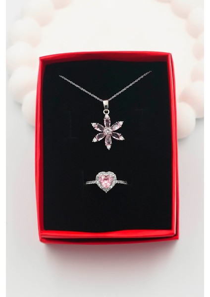 Zirkon Taşlı Pembe Lotus Çiçeği Model Kadın Kolye ve Kalp Yüzük Set (Kutulu) fiyatları