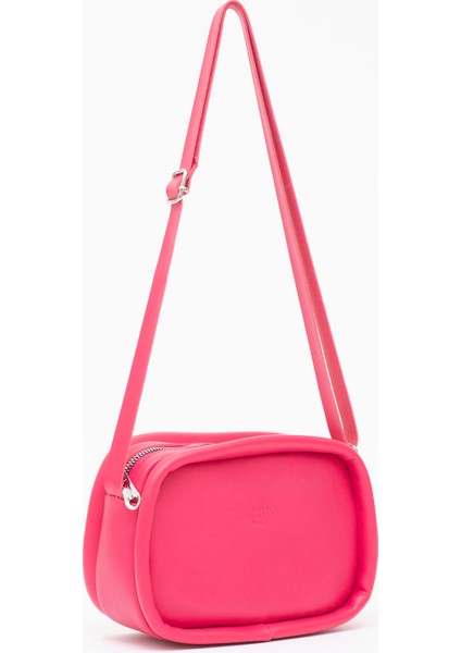 Fuşya Shk62 Tek Bölmeli Suni Deri Ayarlanabilir Askılı Fermuarlı Çapraz Omuz Çantası fiyatları