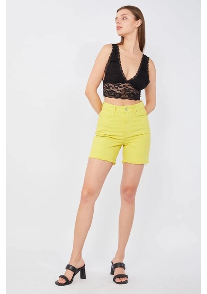 Kadın Basic Paçası Kesik Jen Şort Fıstık Yeşili fiyatları
