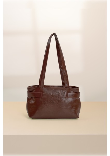 Kahve Rengi SHK233 Kırışık Dokulu Suni Deri Fermuarlı Tek Bölmeli Kemer Detaylı El, Kol ve Omuz Çantası modelleri