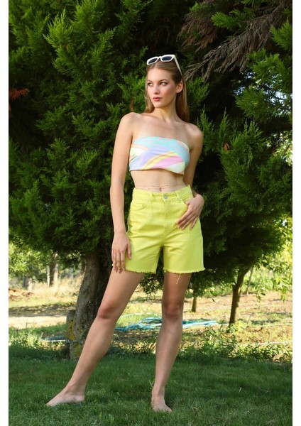 Kadın Basic Paçası Kesik Jen Şort Fıstık Yeşili modelleri