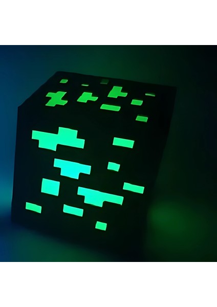 Minecraft Yeşil Blok Gece Lambası – Renkli Işıltı, Gerçek Oyun Havası!