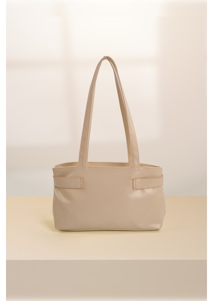 Krem SHK233 Kırışık Dokulu Suni Deri Fermuarlı Tek Bölmeli Kemer Detaylı El, Kol ve Omuz Çantası modelleri