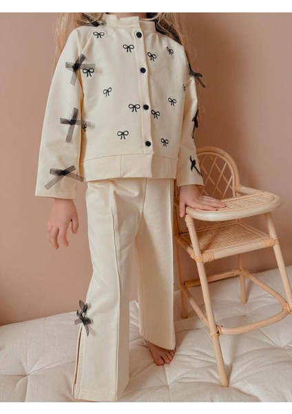 Fiyonk Işlemeli Kız Çocuk Hırkalı Alt Üst Takım fiyatları