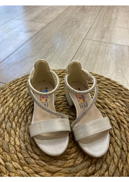 Sedef Taşlı Topuklu fırsatları