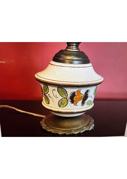 Avrupa Opalin Camlı Pirinç ve Seramik Abajur 38 cm Boyunda