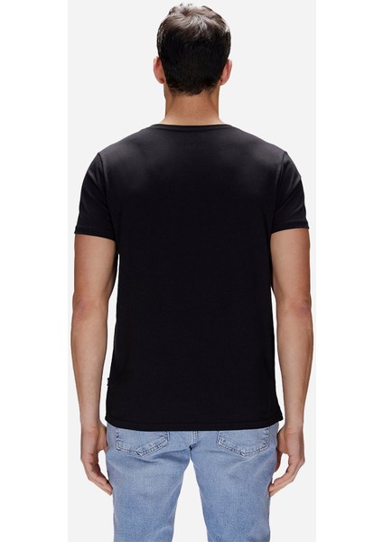 Nash Night Men's Printed T-Shirt fırsatları