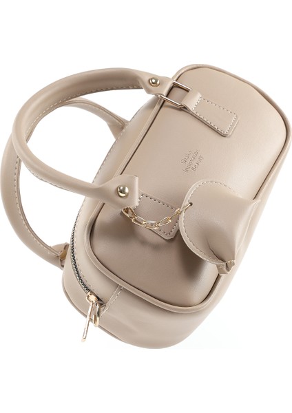 Vizon SHK207 Suni Deri Charm Detaylı Fermuarlı Ayarlanabilir Askılı El, Kol ve Omuz Çantası U:14 E:24 G:8 cm