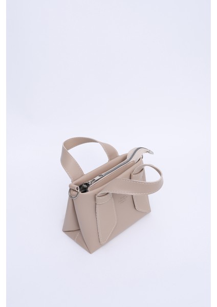 Vizon SHK60 Suni Deri, Tek Bölmeli, Fermuarlı, Ayarlanabilir Askılı, El, Kol Ve Omuz Çantası