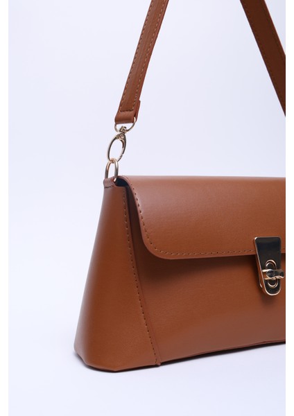 Taba SHK153 Suni Deri Kilit Detaylı Standart Askılı Tek Bölmeli El, Kol ve Omuz Çantası U:15 E:29 G:9 cm indirimleri