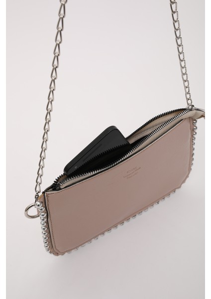 Kırışık Dokulu Vizon SHK125 Suni Deri Boncuk Detaylı Fermuarlı Tek Bölmeli Zincir Askılı Omuz Çantası indirimleri