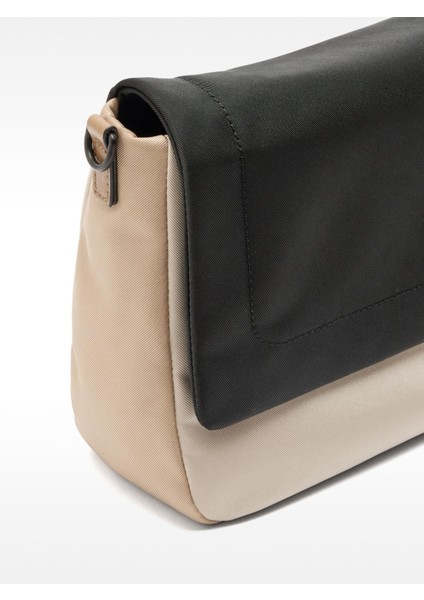 Renk Bloklu Çapraz Askılı Çanta fiyatları