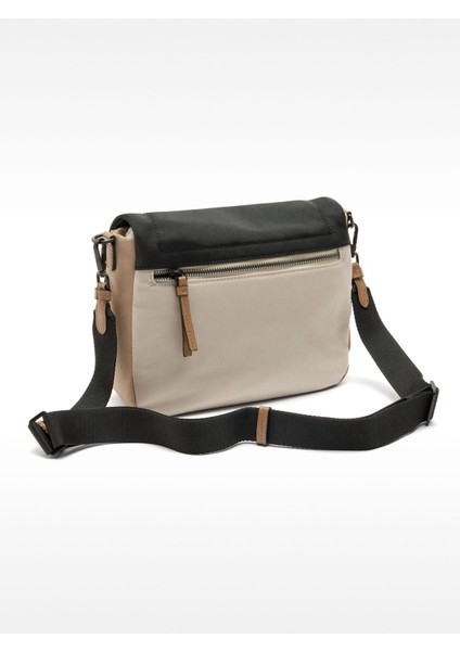 Renk Bloklu Çapraz Askılı Çanta modelleri