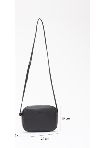 Siyah U23 Suni Deri ,tek Bölmeli, Fermuarlı,süet Iç Kumaş, Ayarlanabilir Askılı, Mini Urban Omuz Çantası fiyatları