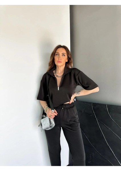 Gri Yaka ve Paçası Fermuarlı Takım modelleri