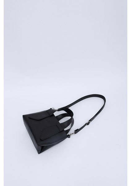 Siyah SHK60 Suni Deri, Tek Bölmeli, Fermuarlı, Ayarlanabilir Askılı, El, Kol Ve Omuz Çantası
