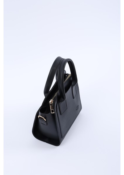 Siyah SHK219 Suni Deri ,fermuarlı, Iki Bölmeli ,ayarlanabilir Askılı, El, Kol ve Omuz Çantası