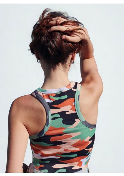 Kamuflaj Desenli Halter Yaka Crop modelleri