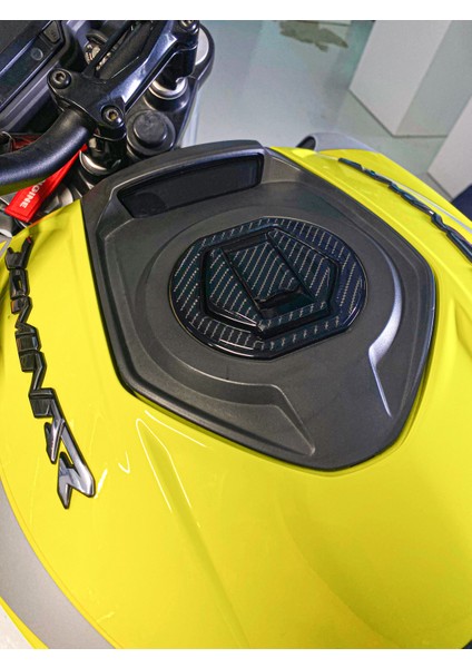 Bajaj Dominar 250-400 2020-2024 ile Uyumlu Kaydırmaz 6d Karbon 16 Parça Tank Pad Seti GC51 fırsatları