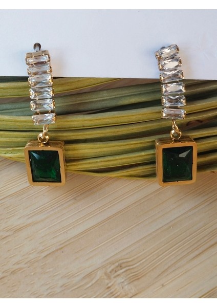 Lüks Figürlü Gösterişli Parıltılı Küpe