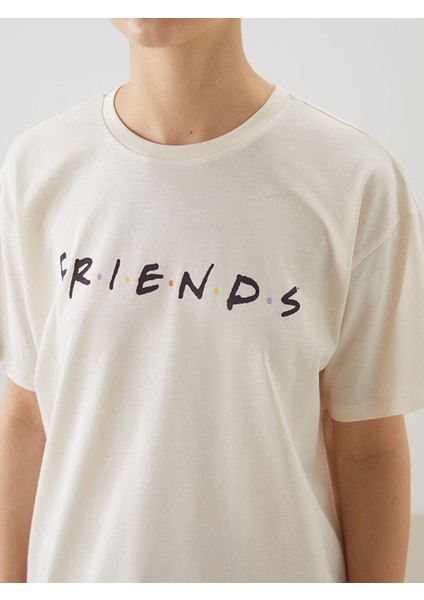 Yeni Sezon Bisiklet Yaka Friends Baskili Kadin Tisort - S5OY14Z8 modelleri