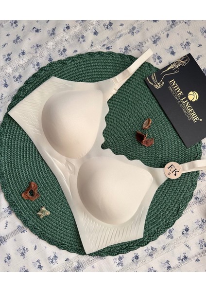 Layla Ithal Buz Ipek (Ice-Silk) Ultra Ince Rahat Nefes Alır Görünmez Lazer Dikişsiz Sütyen fiyatları