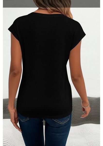 Kadın Kısa Kollu V Yakalı Kalp Desen Viskon Bluz fiyatları