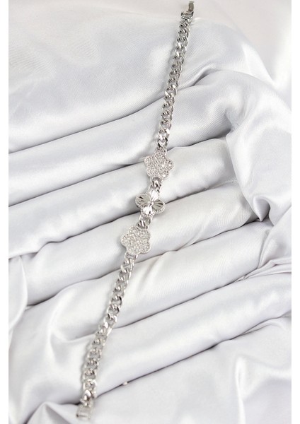 Pirinç Zirkon Taşlı Yonca Model Gümüş Renk Kadın Bileklik fiyatları