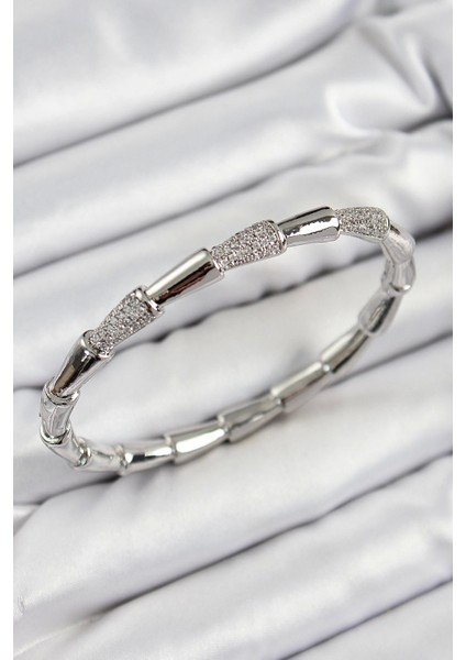 Pirinç Zirkon Taşlı Kemik Model Gümüş Renk Vip Kadın Bileklik