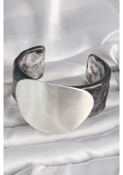 Siyah Mermer Desen Akrilik Pilastik Gümüş Plaka Model Vintage Kadın Bilezik fiyatları