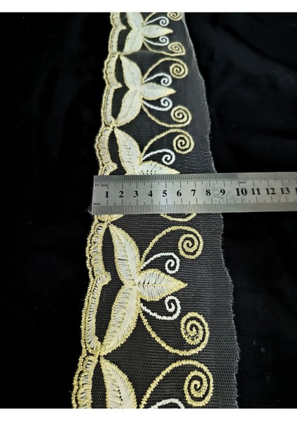 Gold Simli Kenar Desenle Güpür Dantel modelleri