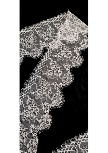 Beyaz Sakallı Dantel Kenar Model 15 cm ( 3 mt )