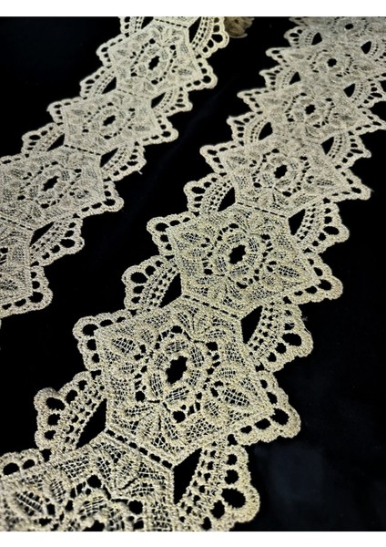 Gold Simli Ara Model Desenli Güpür Dantel