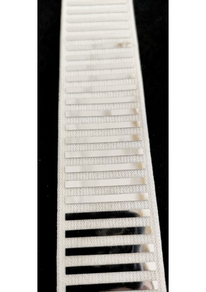 Beyaz Ayna Baskılı Parlak Lastik Şerit modelleri