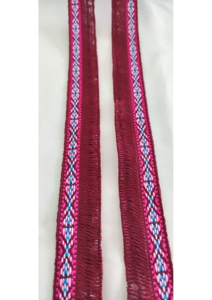 Etnik Şeritli Bordo Renk Püskül modelleri