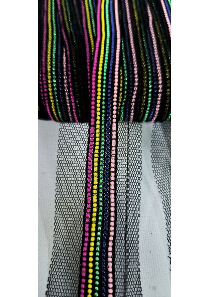 Siyah File Üzerine Rengarenk Boncuk Işlemeli Şerit indirimleri