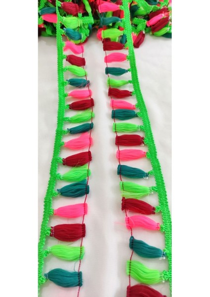 Fıstık Yeşil Renkli Püskül Saçak