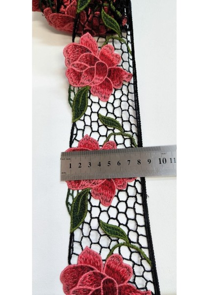 Siyah Fileli Rengarenk Çiçek Nakışlı Kenar Şerit modelleri