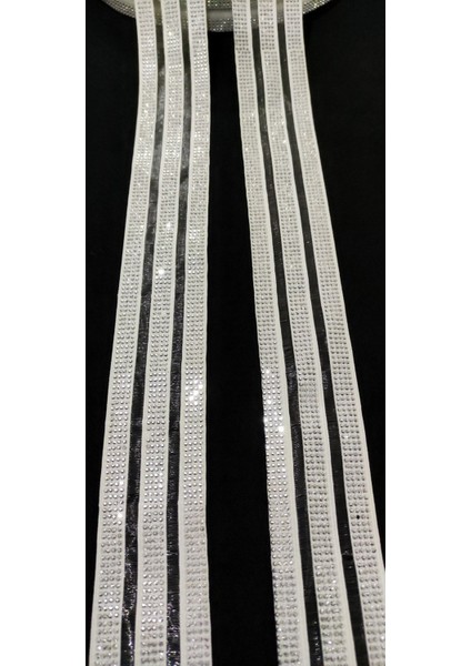 Özel Beyaz Tüllü Full Taşlı Lastik Şerit