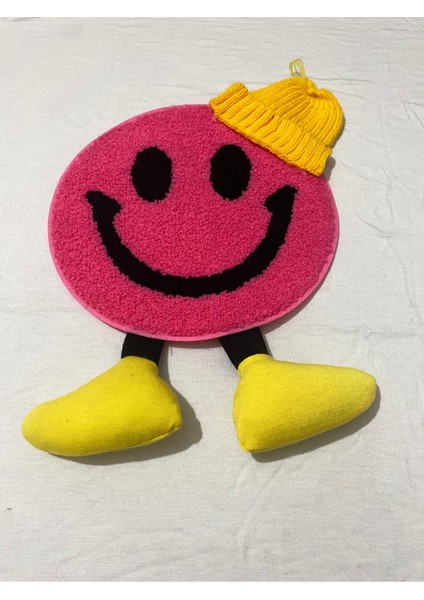 Pembe Gülen Yüz-3 Boyutlu Şapka ve Ayaklı :) fiyatları