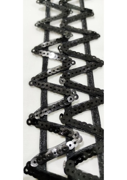 Siyah Zikzak Desen Pul Payet Şerit