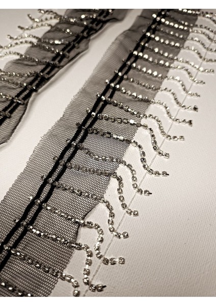 Siyah Tüllü Kristal Taşlı Saçak Şerit