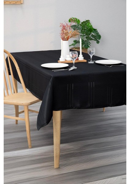 Leke Tutmaz Masa Örtüsü 160X220 - Siyah