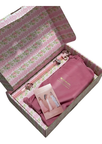 Quencher Pipetli Termos Bardak 1.18 Lt Loveshackfancy fiyatları