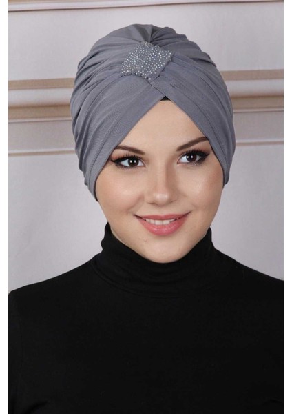 Taşlı Çapraz Bone Gri